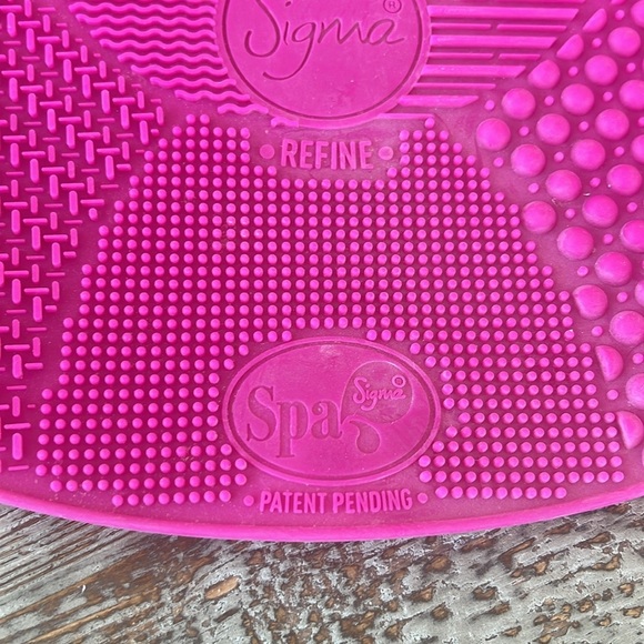 Sigma brush cleaning mat - Picture 4 of 7